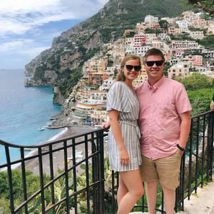 Meet your Posher, Caitlin